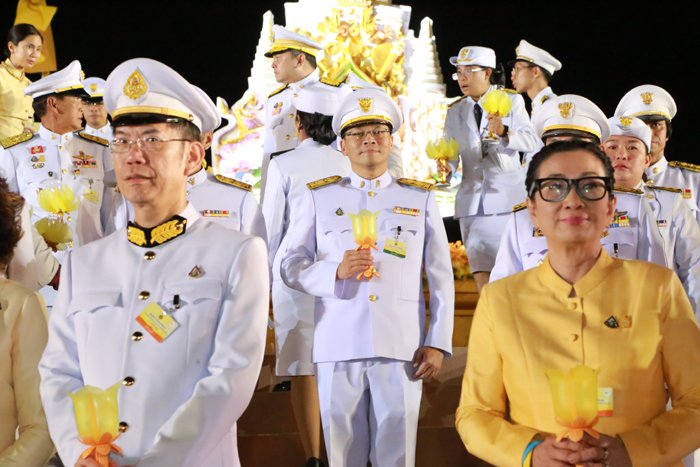 พิธีถวายเครื่องราชสักการะ และจุดเทียนถวายพระพรชัยมงคล เนื่องในวันเฉลิมพระชนมพรรษาพระบาทสมเด็จพระวชิรเกล้าเจ้าอยู่หัว