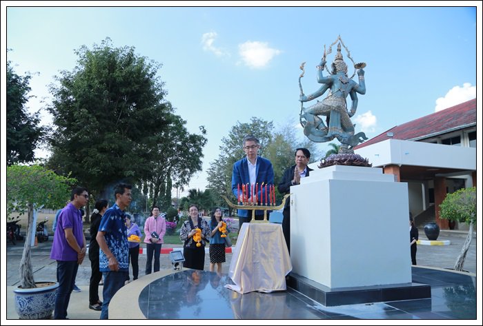 “อธิบดีณัฐพล” ตรวจเยี่ยมและมอบนโยบายแก่ ข้าราชการ พนักงาน และเจ้าหน้าที่ศูนย์วิจัยและพัฒนาวัสดุฯ จ. ลำปาง