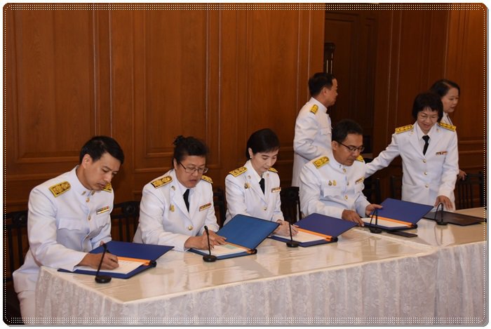“ผู้บริหาร กสอ.” ร่วมลงนามถวายพระพรชัย เนื่องในโอกาสเถลิงศก.ใหม่