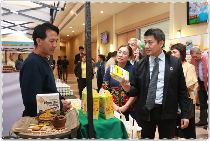 “รสอ.ภาสกร” บินตรงเชียงใหม่ คิกออฟงานแสดงสินค้าต้นแบบธุรกิจ หวังกระตุ้นเศรษฐกิจในพื้นที่