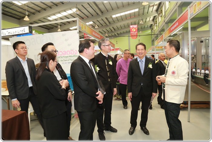 กสอ. จับมือสภาอุตฯ เชียงใหม่ เปิดเวทีส่งเสริมการตลาดให้ ผปก. พร้อมกระตุ้นเศรษฐกิจด้วยสินค้ามาตรฐาน ราคาโรงงาน