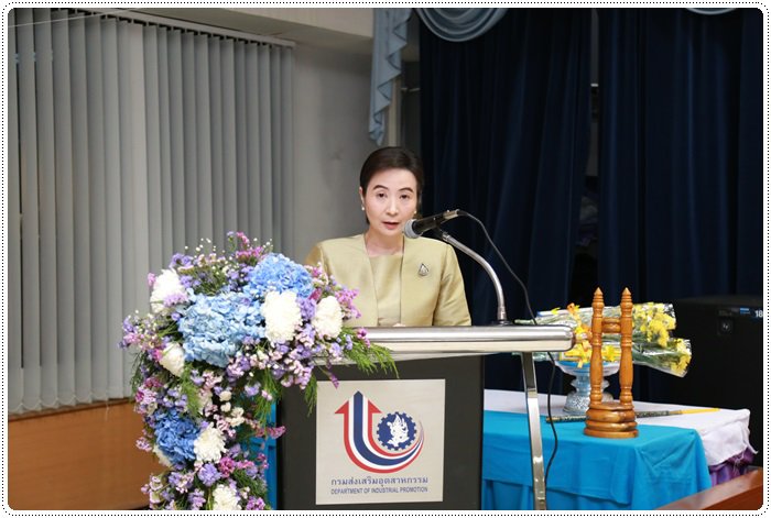 “อธิบดีณัฐพล” มอบโล่และประกาศเกียรติคุณ “คนดี ศรี กสอ.” แก่ข้าราชการและเจ้าหน้าที่ กสอ. ประจำปี 2562