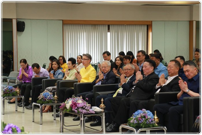 “อธิบดีณัฐพล” นำพลพรรค กสอ. ทำบุญเลี้ยงพระ เนื่องในโอกาสครบรอบ 78 ปี กสอ. 