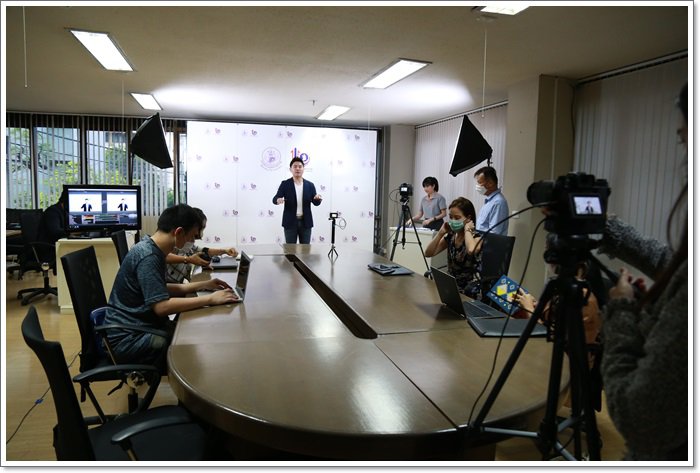 กสอ. ติดอาวุธออนไลน์ SMEs เร่งปรับกลไกการขายฝ่าวิกฤต COVID-19