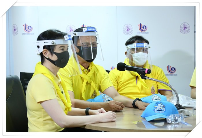 กสอ. จับมือ สถาบันพลาสติก ผลิต "FACE SHIELD" ส่งมอบให้กับบุคลากรทางการแพทย์และอสม.ในส่วนกลางและภูมิภาค