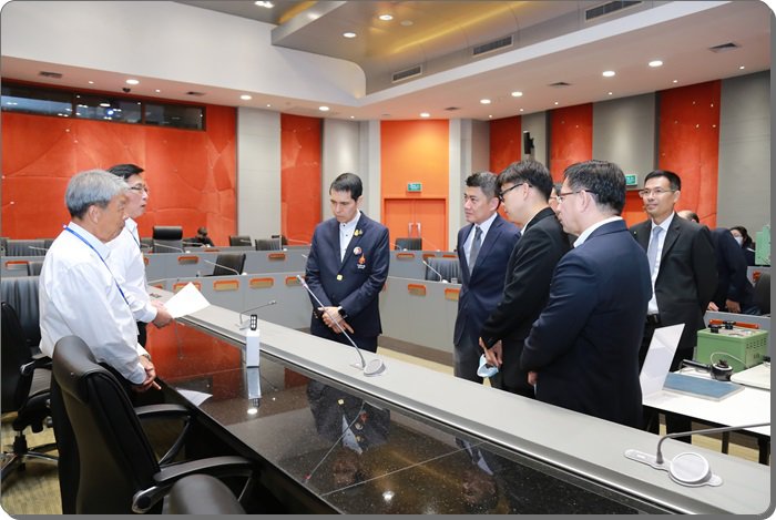 กสอ. จับมือ สถาบันไฟฟ้าฯ ร่วมส่งมอบผลิตภัณฑ์และนวัตกรรมของกลุ่มคลัสเตอร์ฯ ให้แก่ราชวิทยาลัยจุฬาภรณ์ 