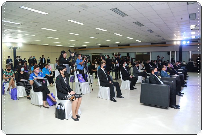 กสอ. ผนึก กำลัง กทบ. เดินหน้าหนุนโอทอปพัฒนาตลาดออนไลน์ พร้อมปั้นกูรูประจำหมู่บ้าน 