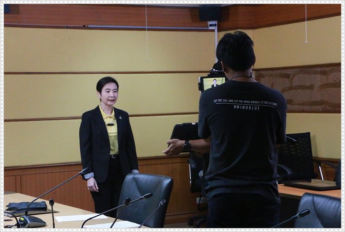 กรุงเทพฯ 1 กรกฎาคม 2563 – นายณัฐพล รังสิตพล อธิบดีกรมส่งเสริมอุตสาหกรรม ให้เกียรติเป็นประธานในพิธีเปิดกิจกรรมการฝึกอบรมเชิงปฏิบัติการผ่านระบบออนไลน์ ในหัวข้อ “แนวทางการปฏิบัติราชการที่ดี เพื่อลดความเสี่ยงในการปฏิบัติงาน” โดยมีนางสาวณัฏฐิญา เนตยสุภา เลขานุ