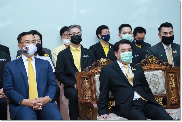 "อธิบดีณัฐพล" ร่วมทีม รวอ.สุริยะ ลงพื้นที่สมุทรปราการ สานต่อโครงการเติมพลังเอสเอ็มอีไทย