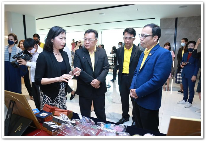 กสอ. ยกระดับผู้ประกอบการ ด้วย e-commerce ลุยตลาดออนไลน์เพิ่มยอดขายสุดปังให้ธุรกิจ