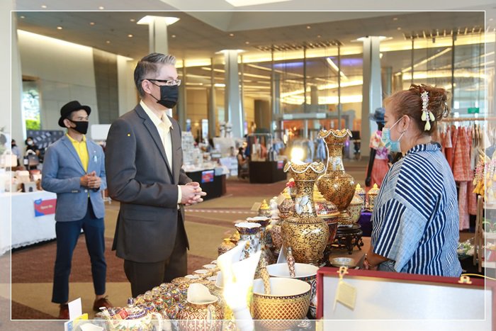 กระทรวงอุตฯ ผนึก สยามพิวรรธน์ กันตนา จัด “ตลาดนัดดารา” ครั้งใหญ่  รวมสินค้าออกแบบยุคใหม่ กระตุ้นรายได้ผู้ประกอบการสร้างสรรค์