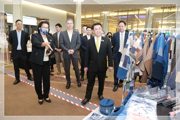กระทรวงอุตฯ ผนึก สยามพิวรรธน์ กันตนา จัด “ตลาดนัดดารา” ครั้งใหญ่  รวมสินค้าออกแบบยุคใหม่ กระตุ้นรายได้ผู้ประกอบการสร้างสรรค์