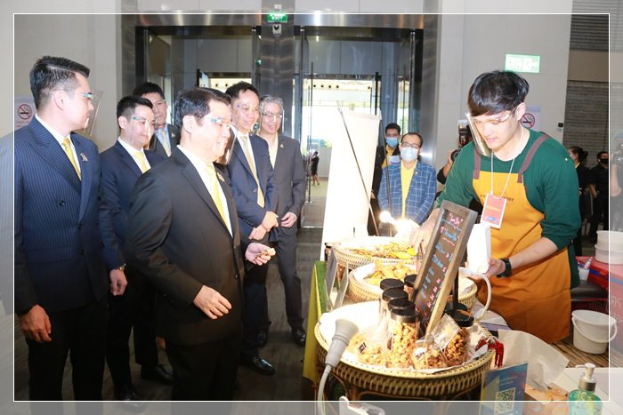 กระทรวงอุตฯ ผนึก สยามพิวรรธน์ กันตนา จัด “ตลาดนัดดารา” ครั้งใหญ่  รวมสินค้าออกแบบยุคใหม่ กระตุ้นรายได้ผู้ประกอบการสร้างสรรค์