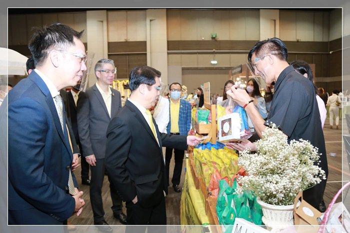 กระทรวงอุตฯ ผนึก สยามพิวรรธน์ กันตนา จัด “ตลาดนัดดารา” ครั้งใหญ่  รวมสินค้าออกแบบยุคใหม่ กระตุ้นรายได้ผู้ประกอบการสร้างสรรค์