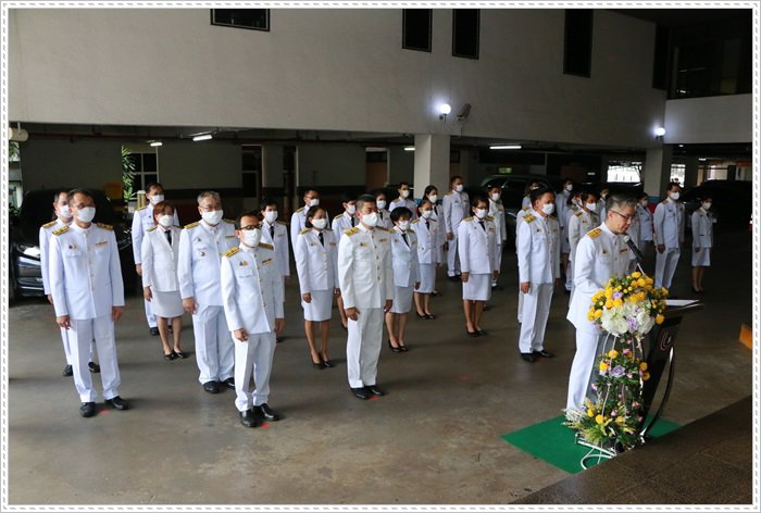 “อธิบดีณัฐพล” นำเหล่าข้าราชการ กสอ. ร่วมพิธีถวายสัตย์ฯ และลงนามถวายพระพรชัยมงคล เนื่องในโอกาสวันเฉลิมพระชนมพรรษาพระบาทสมเด็จพระวชิรเกล้าเจ้าอยู่หัว 68 พรรษา