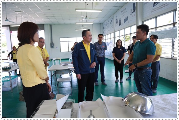 “รองปลัดจุลพงษ์” บินตรงพิษณุโลก-พิจิตร ตรวจเยี่ยมและมอบนโยบายแก่บุคลากร ศภ.2 กสอ. และ ศภ.3 กสอ. เน้นย้ำจัดสรรการทำงานให้เกิดประโยชน์สูงสุด
