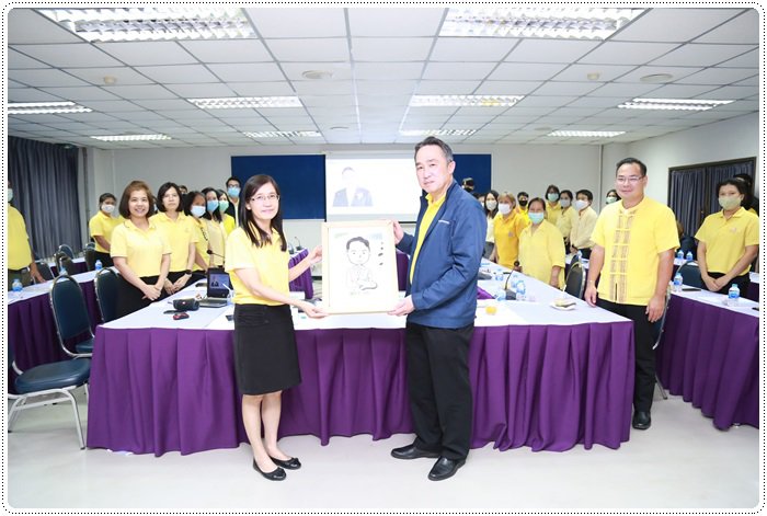 “รองปลัดจุลพงษ์” บินตรงพิษณุโลก-พิจิตร ตรวจเยี่ยมและมอบนโยบายแก่บุคลากร ศภ.2 กสอ. และ ศภ.3 กสอ. เน้นย้ำจัดสรรการทำงานให้เกิดประโยชน์สูงสุด