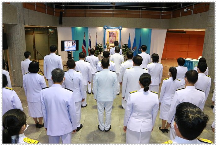 “อธิบดีณัฐพล” นำเหล่าข้าราชการ กสอ. ร่วมพิธีลงนามถวายพระพรชัยมงคล เนื่องในโอกาสวันเฉลิมพระชนมพรรษาสมเด็จพระนางเจ้าสิริกิติ์ พระบรมราชินีนาถ พระบรมราชชนนีพันปีหลวง 88 พรรษา