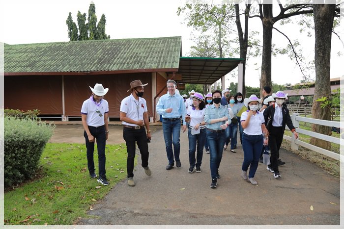 อสอ. นำคณะสื่อมวลชนลงพื้นที่โคราช เจาะลึกหลักสูตรปั้นนักธุรกิจเกษตรสร้างสรรค์ Genius the Creation 