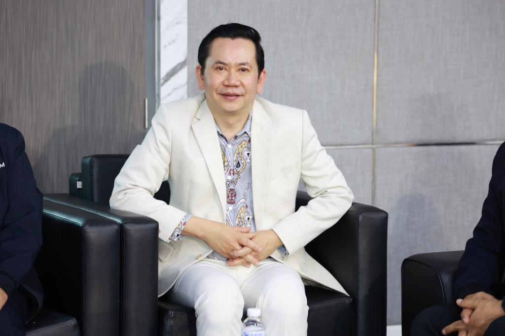 “ดีพร้อม” เดินหน้าขับเคลื่อนซอฟต์พาวเวอร์แฟชั่นไทย สาขาบิวตี้ เสริมภาพลักษณ์ พัฒนาบุคลากรแบบดีพร้อม สร้างความความประทับใจในการบริการให้มีประสิทธิภาพ สอดรับแนวทางการปฏิรูปอุตสาหกรรมไทยสู่เศรษฐกิจยุคใหม่ตามนโยบาย รมว.เอกนัฎ