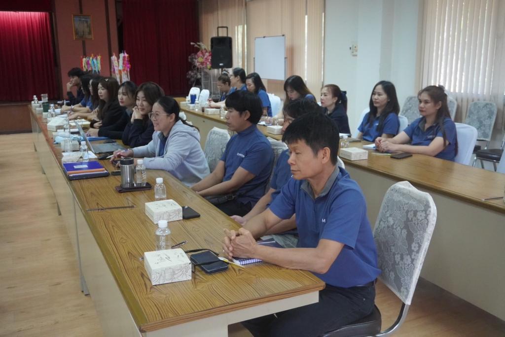 “รองอธิบดีสุรพล” ติดตามการดำเนินงาน ศูนย์วิจัยและพัฒนาวัสดุอุตสาหกรรมสร้างสรรค์ สานนโยบาย “ดีพร้อม 5 ให้” ตรวจสอบเครื่องมือ อุปกรณ์ พร้อมให้บริการ กำชับตรวจสอบอาคารให้พร้อมจัดกิจกรรม สร้างรายได้ กระตุ้นเศรษฐกิจ