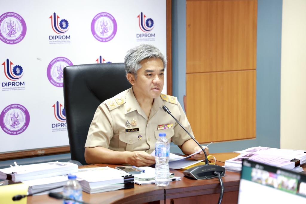 รสอ.ดุสิต เร่งติดตามการอนุมัติเงินทุนหมุนเวียน พร้อมกำชับการบริหารจัดการ NPL ช่วยเหลือผู้ประกอบการไทยให้เติบโตได้อย่างยั่งยืนตามนโยบาย "ที่นี่มีแต่ให้" ของ "อธิบดีณัฏฐิญา"
