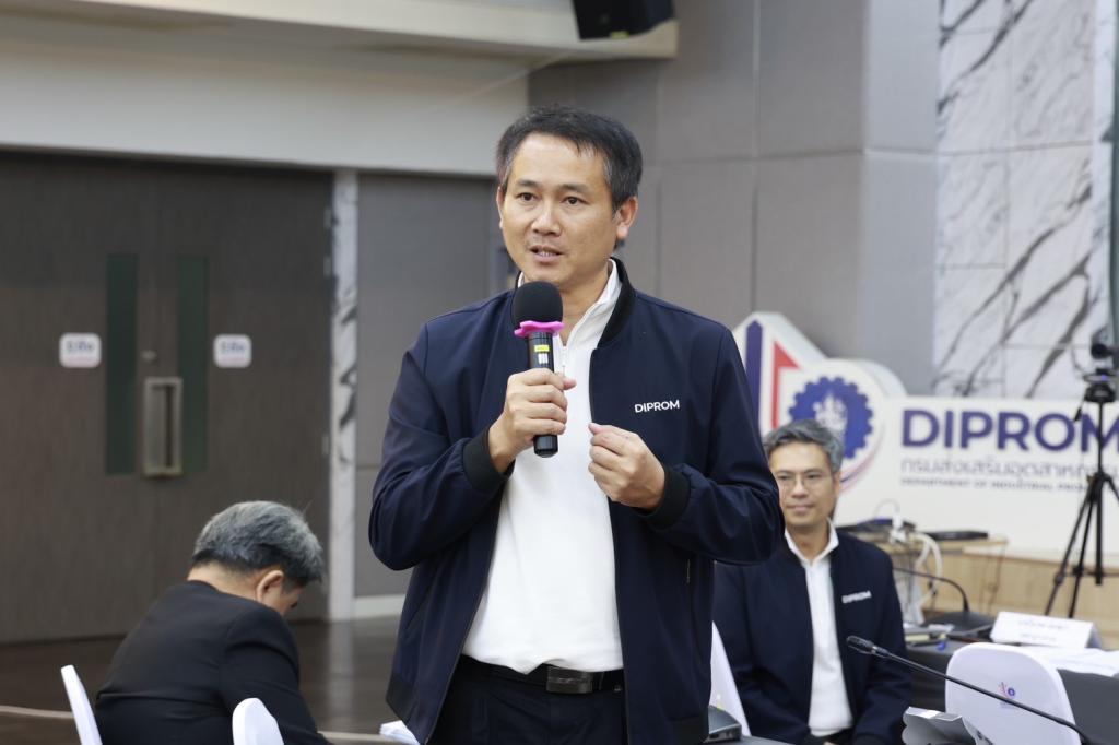 "อธิบดีณัฏฐิญา" มอบวุฒิบัตรบุคลากร “ดีพร้อม” ผู้ผ่านการฝึกอบรมการให้คำปรึกษาสถานประกอบการ (GMCE) พร้อมนำความรู้ด้านการบริหาร ผลิต ตลาด บัญชี ลงพื้นที่วินิจฉัย แก้ปัญหาตรงจุด ยกระดับผู้ประกอบการ สอดรับนโยบาย รมว. เอกนัฏ