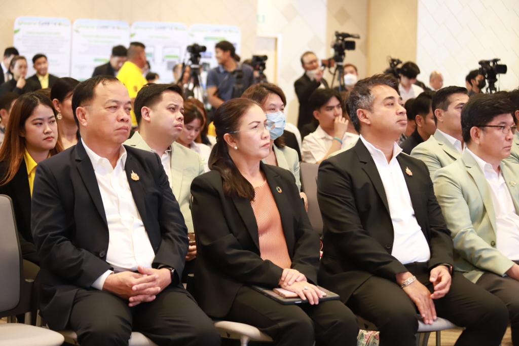 “ดีพร้อม” ผนึกกำลัง “บางจาก” ยักษ์ใหญ่น้ำมันเชื้อเพลิง จับมือ 5 พันธมิตรดันผลิต SAF หวังยกระดับธุรกิจการบินแห่งอนาคตสู่เป้าหมาย Net Zero ให้เติบโตอย่างยั่งยืน ตามนโยบาย รมว.เอกนัฏ