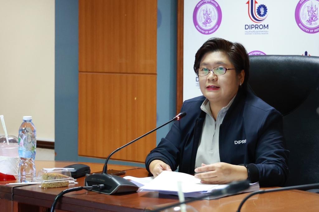 “รองอธิบดีดวงดาว” นำประชุมคณะทำงานประเมินคุณธรรมและความโปร่งใสขับเคลื่อนการปฏิบัติงานป้องกันและปราบปรามการทุจริตและประพฤติมิชอบ และแผนบริหารความเสี่ยงการทุจริต "ดีพร้อม" ขานรับการทำงานด้วยความโปร่งใสตามนโยบาย รมว.เอกนัฏ