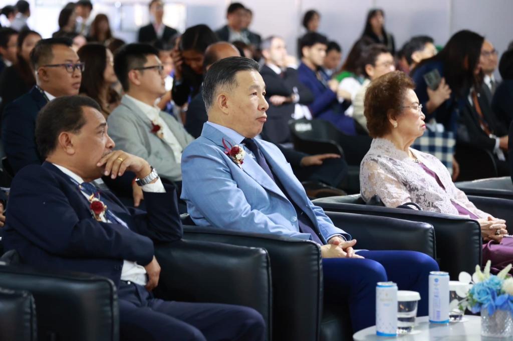“รสอ.ดวงดาว” เปิดงาน “JGAB 2025” เวทีอัญมณีและเครื่องประดับอาเซียน ค้นหาดีไซน์เนอร์หน้าใหม่ ผลักดันไทยสู่ศูนย์กลางการค้าและการผลิตอัญมณีและเครื่องประดับระดับโลก ตามนโยบาย รมว.เอกนัฏ