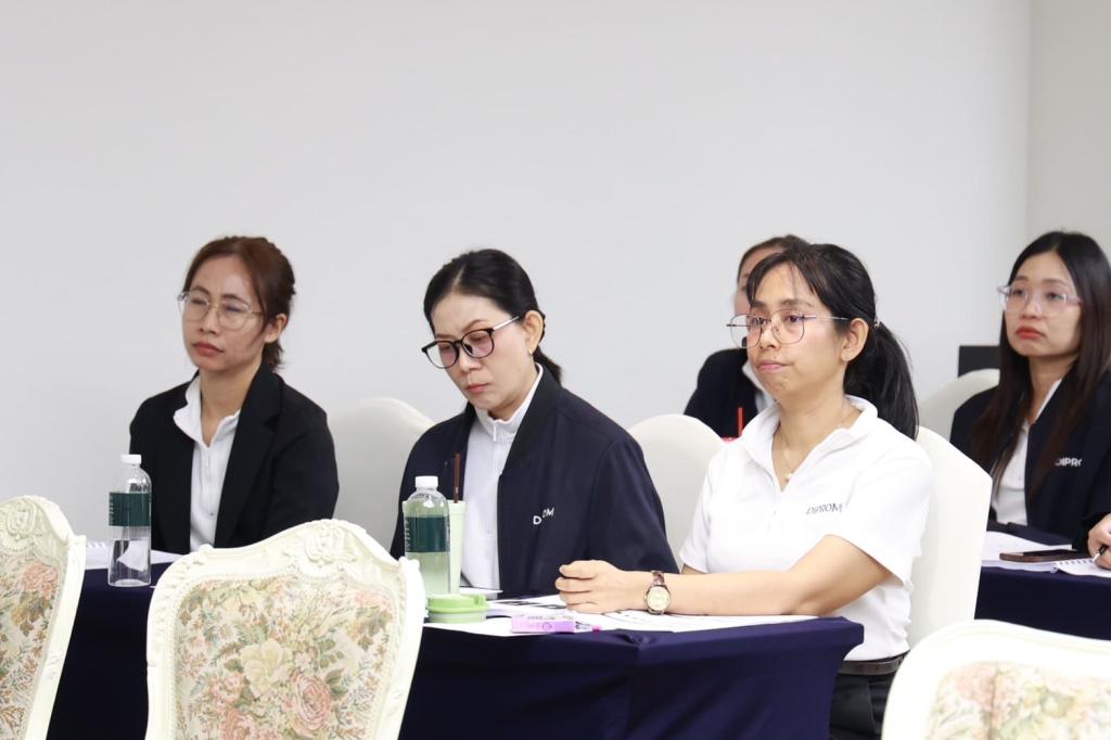 ดีพร้อม เร่งยกระดับบุคลากร "Front Desk" สู่การเป็นผู้วินิจฉัยสถานประกอบการ มุ่งขับเคลื่อนธุรกิจอุตสาหกรรมไทยให้เติบโต ตามนโยบาย รมว.เอกนัฏ