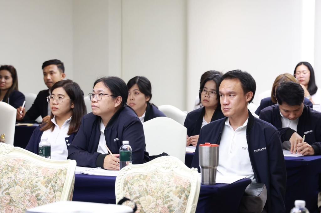 ดีพร้อม เร่งยกระดับบุคลากร "Front Desk" สู่การเป็นผู้วินิจฉัยสถานประกอบการ มุ่งขับเคลื่อนธุรกิจอุตสาหกรรมไทยให้เติบโต ตามนโยบาย รมว.เอกนัฏ