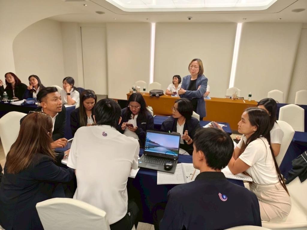 ดีพร้อม เร่งยกระดับบุคลากร "Front Desk" สู่การเป็นผู้วินิจฉัยสถานประกอบการ มุ่งขับเคลื่อนธุรกิจอุตสาหกรรมไทยให้เติบโต ตามนโยบาย รมว.เอกนัฏ