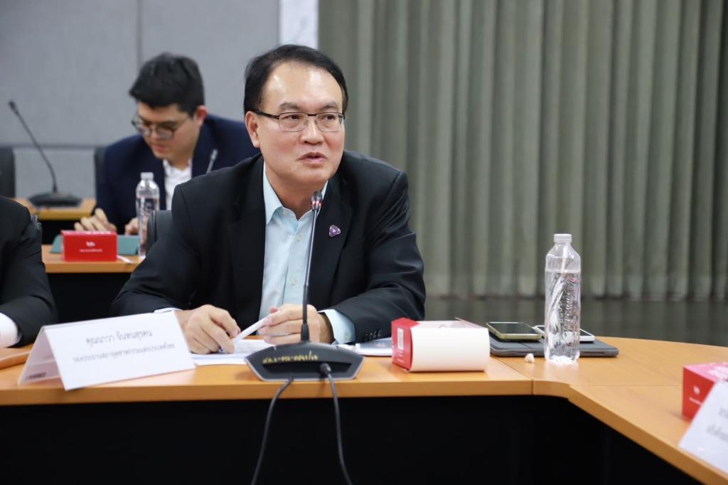 “อธิบดีณัฏฐิญา” ระดมทีมดีพร้อม รับฟังความเห็นจากภาคเอกชน เพื่อหาแนวทางรับมือการขึ้นภาษีสหรัฐฯ เน้นตรวจสอบแหล่งกำเนิดในไทย ป้องกันการสวมสิทธิส่งออก พร้อมเซฟ ผปก.ไทย ให้ปรับตัวทุกมิติ ตามนโยบาย รมว.เอกนัฏ