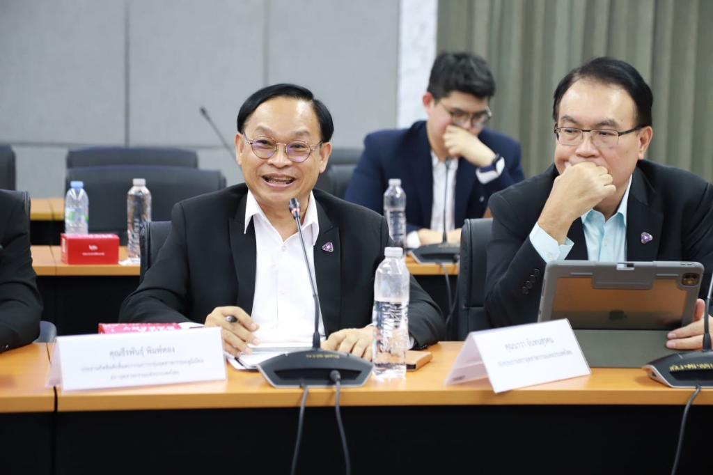 “อธิบดีณัฏฐิญา” ระดมทีมดีพร้อม รับฟังความเห็นจากภาคเอกชน เพื่อหาแนวทางรับมือการขึ้นภาษีสหรัฐฯ เน้นตรวจสอบแหล่งกำเนิดในไทย ป้องกันการสวมสิทธิส่งออก พร้อมเซฟ ผปก.ไทย ให้ปรับตัวทุกมิติ ตามนโยบาย รมว.เอกนัฏ
