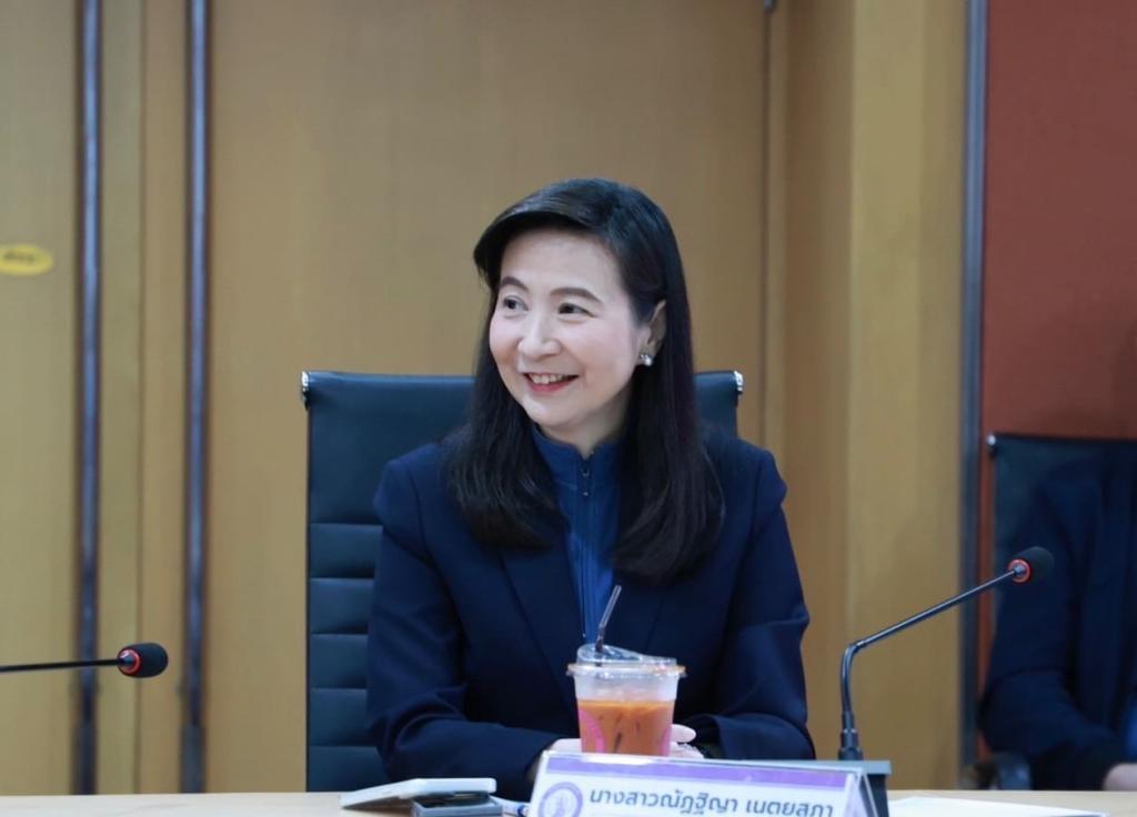 “ดีพร้อม" ร่วมประชุมถกคณะกรรมการควบคุมยาง สร้างความเข้าใจ ภาคเอกชน-เกษตรกรไทย ร่วมแก้ไขปัญหาราคายาง เพื่อสร้างการเติบโตอย่างยั่งยืนตามนโยบาย รมว.เอกนัฏ