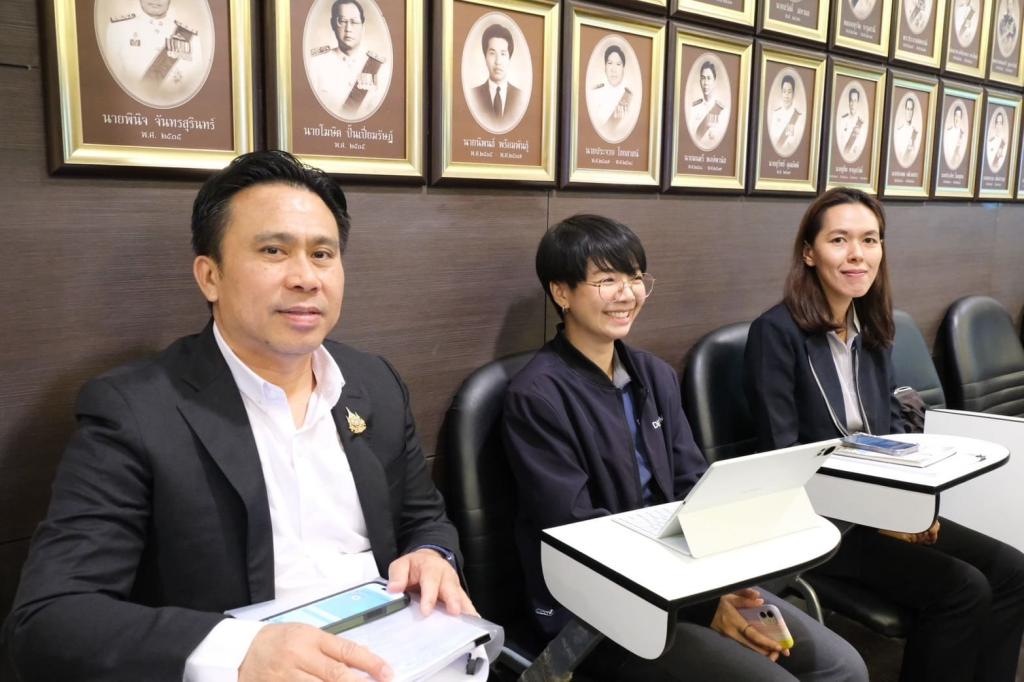 “ดีพร้อม" ร่วมประชุมถกคณะกรรมการควบคุมยาง สร้างความเข้าใจ ภาคเอกชน-เกษตรกรไทย ร่วมแก้ไขปัญหาราคายาง เพื่อสร้างการเติบโตอย่างยั่งยืนตามนโยบาย รมว.เอกนัฏ