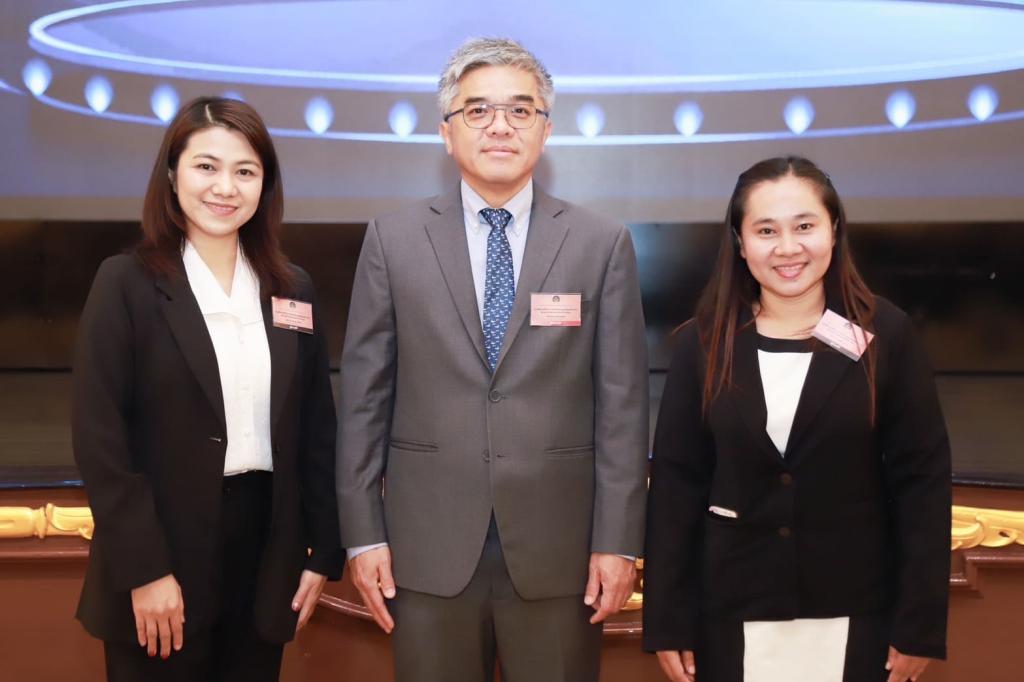 ดีพร้อม รับรางวัล "ศูนย์ข้อมูลข่าวสารของราชการโดดเด่น" สอดคล้องนโยบาย รวอ. เอกนัฏ เน้นใช้ข้อมูลข่าวสาร เพื่อสร้างความโปร่งใส