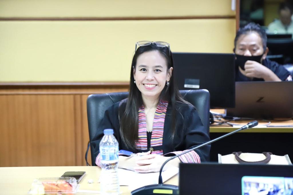 “ดีพร้อม” หารือมาตรการประหยัดไฟ ลดใช้พลังงาน ประจำปี 2568