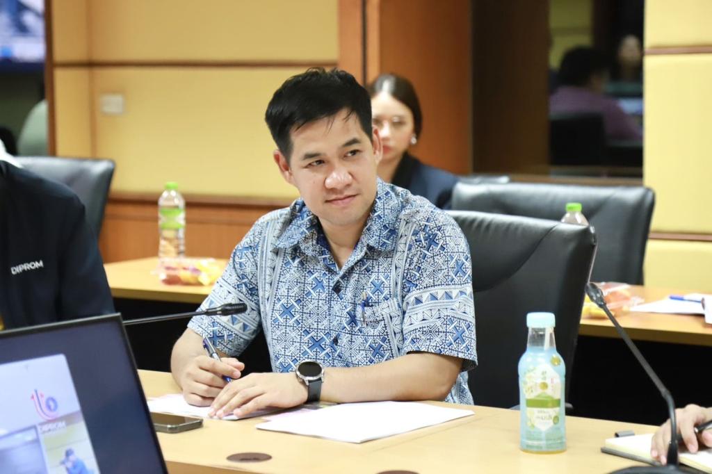 “ดีพร้อม” หารือมาตรการประหยัดไฟ ลดใช้พลังงาน ประจำปี 2568