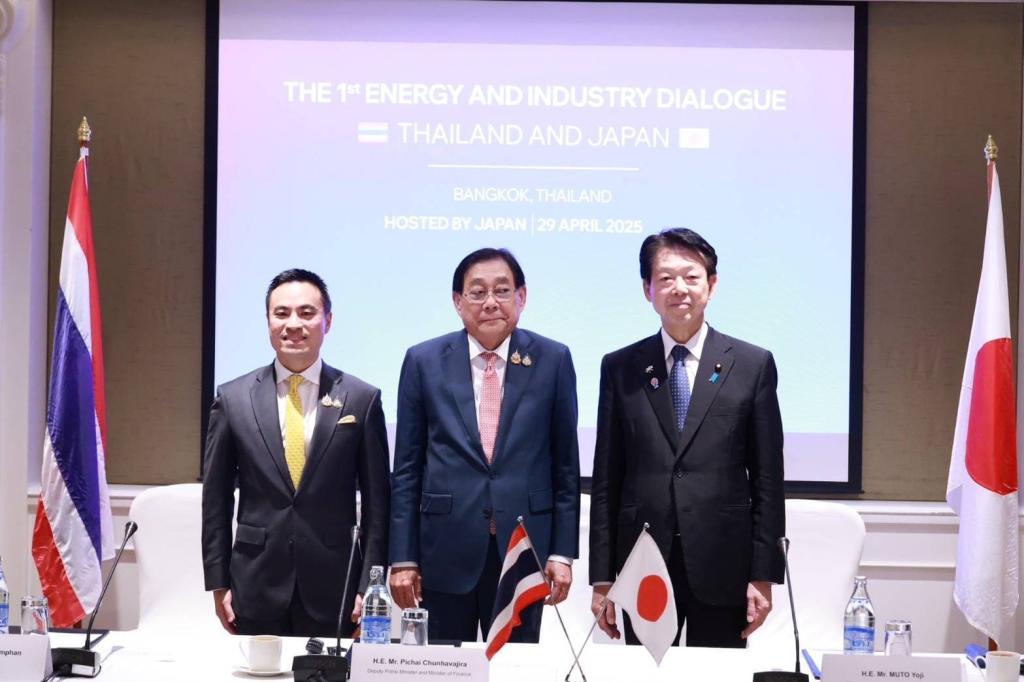 ก.อุตฯ – METI เปิดเวทีถกความร่วมมือพลังงาน–อุตสาหกรรม จับคู่รัฐ เอกชนไทย-ญี่ปุ่น ลงนาม MOU 9 ฉบับ หนุนอุตสาหกรรมอนาคต