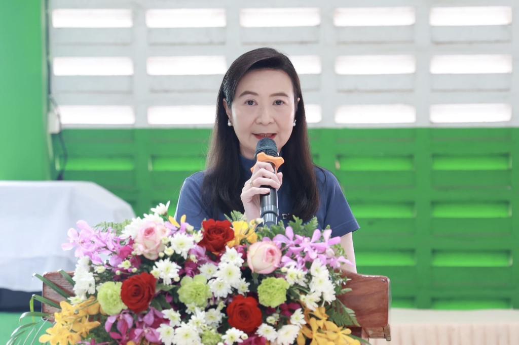 “ปลัดณัฐพล” ปักหมุดนครพนม สั่งการ “ดีพร้อม” “ให้ทักษะ” ดึงอัตลักษณ์อาหารพื้นถิ่นปลาแม่น้ำโขง สร้างรายได้ ต่อยอดอาชีพชุมชนตำบลบ้านค้อ โพนสวรรค์ หวังเสริมแกร่งเศรษฐกิจฐานรากอย่างยั่งยืน ตามนโยบาย รมว.เอกนัฏ