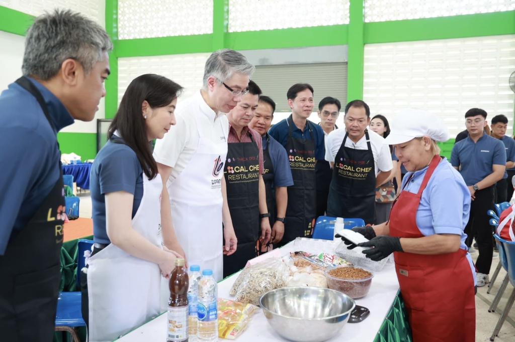 “ปลัดณัฐพล” ปักหมุดนครพนม สั่งการ “ดีพร้อม” “ให้ทักษะ” ดึงอัตลักษณ์อาหารพื้นถิ่นปลาแม่น้ำโขง สร้างรายได้ ต่อยอดอาชีพชุมชนตำบลบ้านค้อ โพนสวรรค์ หวังเสริมแกร่งเศรษฐกิจฐานรากอย่างยั่งยืน ตามนโยบาย รมว.เอกนัฏ