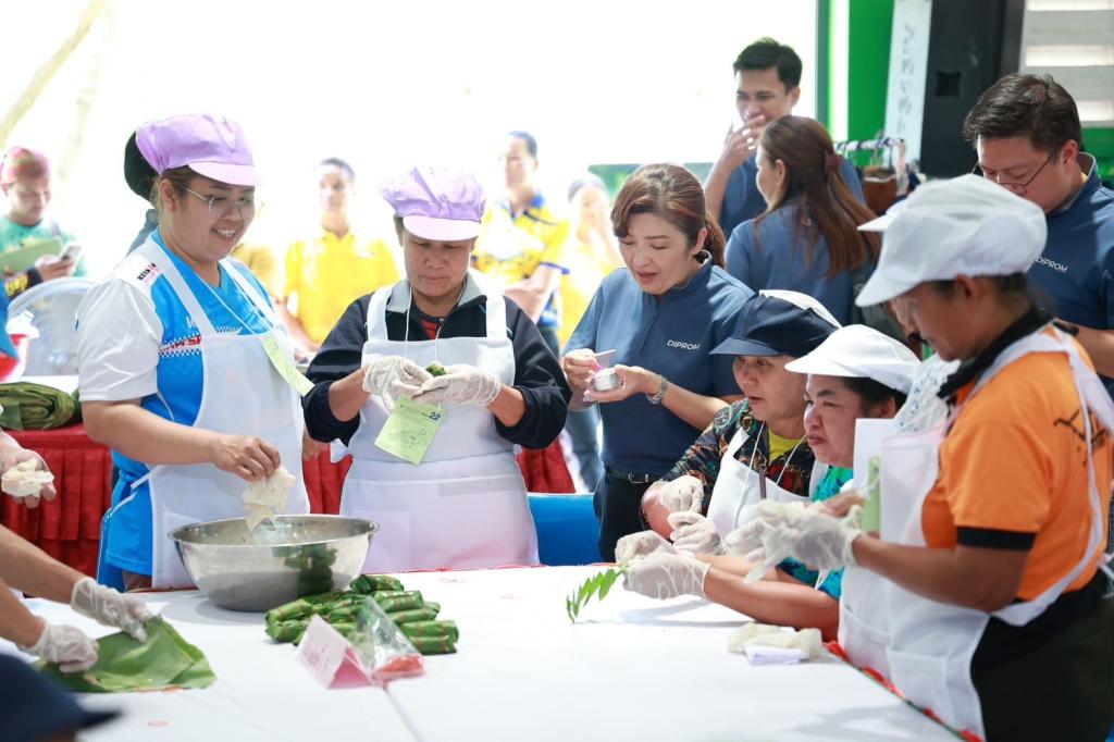 “ปลัดณัฐพล” ปักหมุดนครพนม สั่งการ “ดีพร้อม” “ให้ทักษะ” ดึงอัตลักษณ์อาหารพื้นถิ่นปลาแม่น้ำโขง สร้างรายได้ ต่อยอดอาชีพชุมชนตำบลบ้านค้อ โพนสวรรค์ หวังเสริมแกร่งเศรษฐกิจฐานรากอย่างยั่งยืน ตามนโยบาย รมว.เอกนัฏ