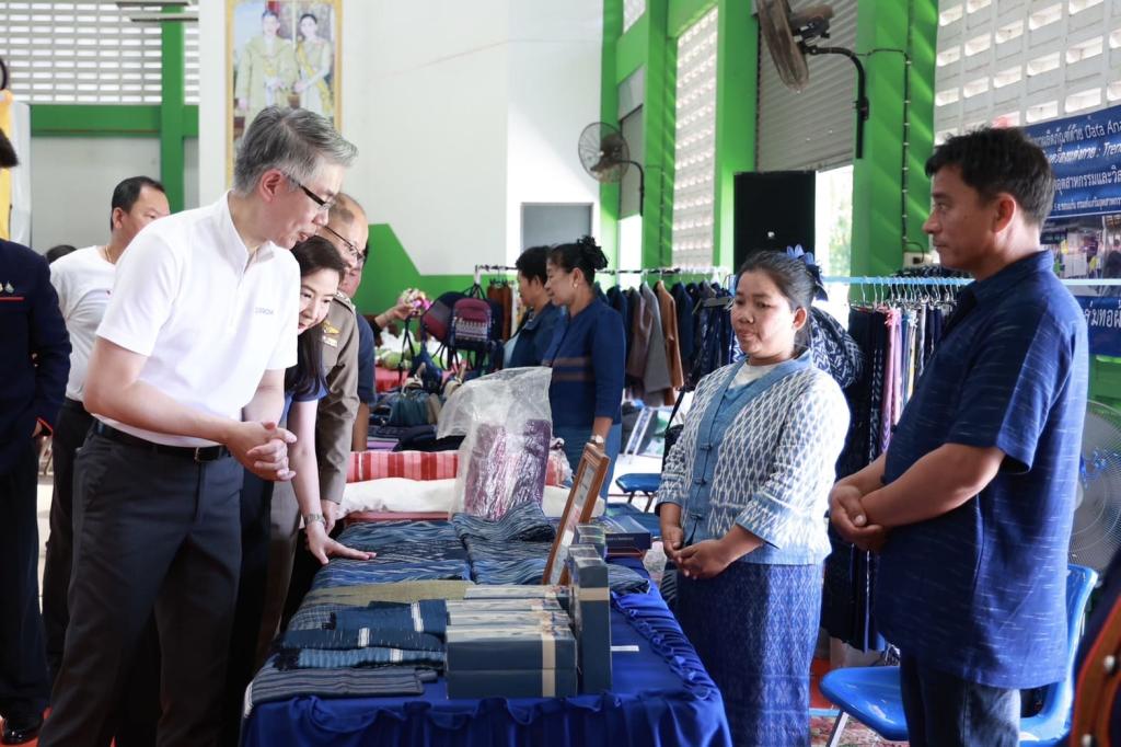 “ปลัดณัฐพล” ปักหมุดนครพนม สั่งการ “ดีพร้อม” “ให้ทักษะ” ดึงอัตลักษณ์อาหารพื้นถิ่นปลาแม่น้ำโขง สร้างรายได้ ต่อยอดอาชีพชุมชนตำบลบ้านค้อ โพนสวรรค์ หวังเสริมแกร่งเศรษฐกิจฐานรากอย่างยั่งยืน ตามนโยบาย รมว.เอกนัฏ