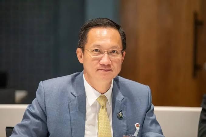 “รสอ.ดุสิต” ร่วมประชุมคณะกรรมาธิการการอุตสาหกรรม เร่งช่วยเหลือรถตุ๊กตุ๊ก จังหวัดภูเก็ต รองรับการพัฒนาอุตสาหกรรมยานยนต์ไฟฟ้า ตามนโยบาย รมว.เอกนัฏ