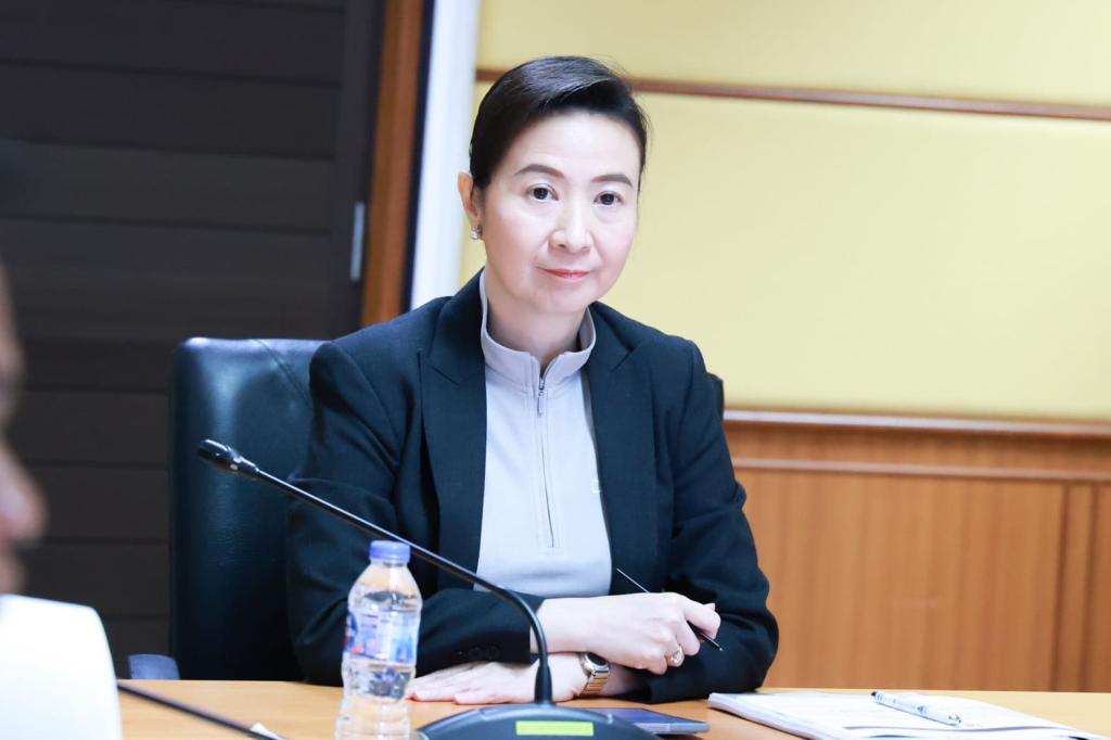“อธิบดีณัฏฐิญา” แท็คทีมดีพร้อม เตรียมจัดตั้ง 2 หน่วยงานใหม่ เพื่อยกระดับศักยภาพเกษตรอุตสาหกรรมและวัสดุอุตสาหกรรมสร้างสรรค์ สร้างฟันเฟืองขับเคลื่อนเศรษฐกิจของประเทศ