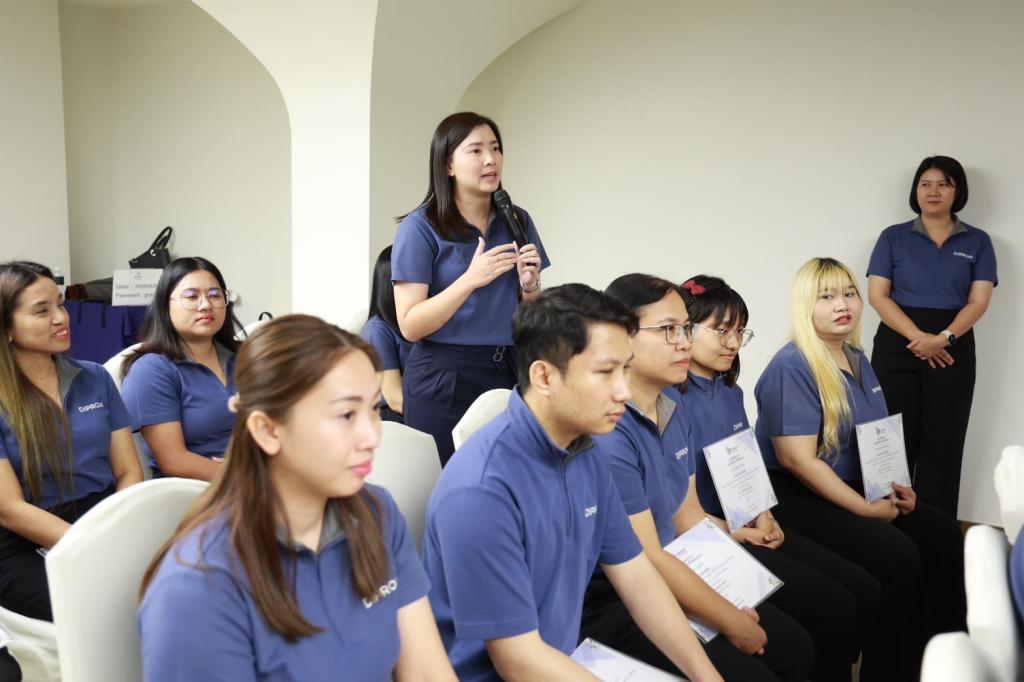 ดีพร้อม มอบวุฒิบัตรบุคลากร ยกระดับ "Front Desk" สู่ผู้วินิจฉัยธุรกิจมืออาชีพ พร้อมขับเคลื่อนอุตสาหกรรมไทยเติบโต ตามนโยบาย รมว. เอกนัฏ