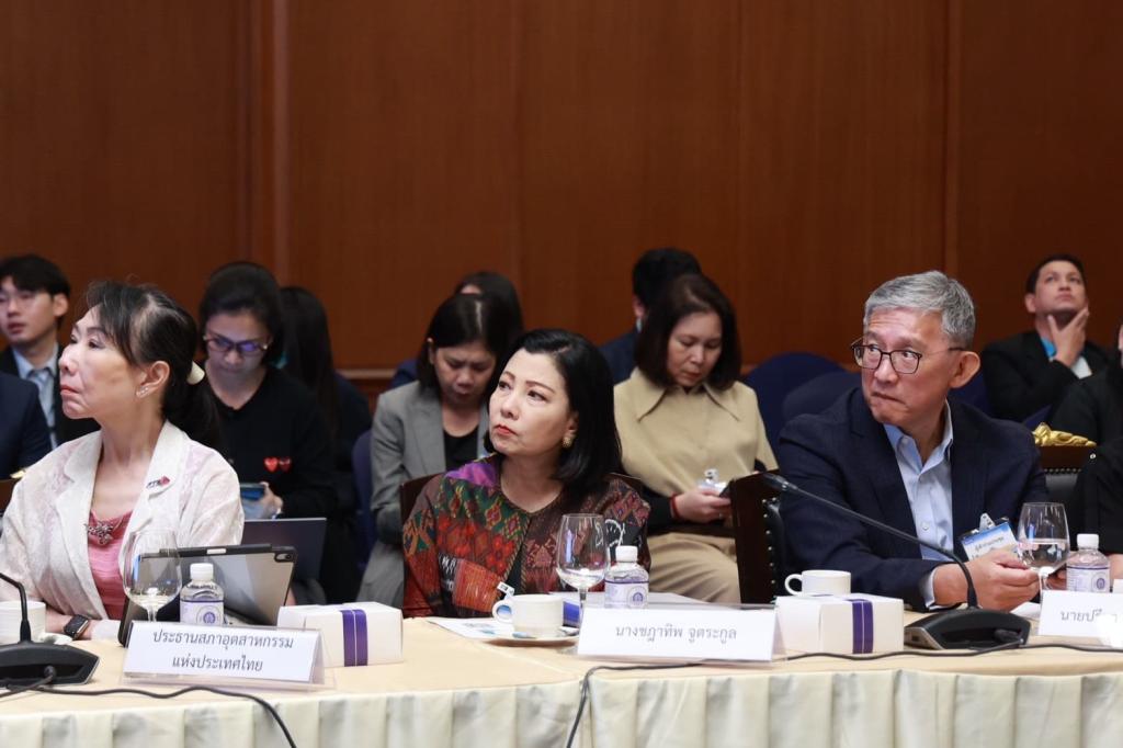 “อธิบดีณัฏฐิญา” ร่วมโต๊ะประชุมคณะกรรมการฯ ซอฟต์พาวเวอร์แห่งชาติ พร้อมโชว์ผลสำเร็จการขับเคลื่อนซอฟต์พาวเวอร์อาหารและแฟชั่น เพื่อปฏิรูปอุตสาหกรรม ตามนโยบาย รมว.เอกนัฏ