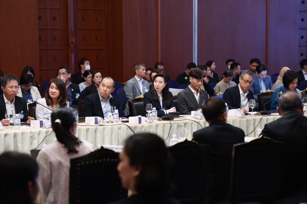 “อธิบดีณัฏฐิญา” ร่วมโต๊ะประชุมคณะกรรมการฯ ซอฟต์พาวเวอร์แห่งชาติ พร้อมโชว์ผลสำเร็จการขับเคลื่อนซอฟต์พาวเวอร์อาหารและแฟชั่น เพื่อปฏิรูปอุตสาหกรรม ตามนโยบาย รมว.เอกนัฏ